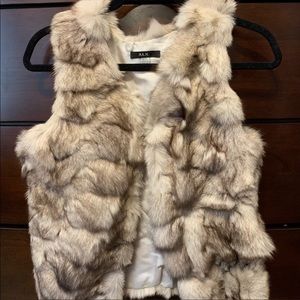 Fur vest